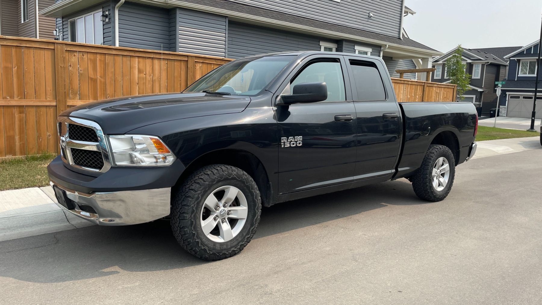 Dodge Ram 1500 Pickup Truck 2016 photo 2